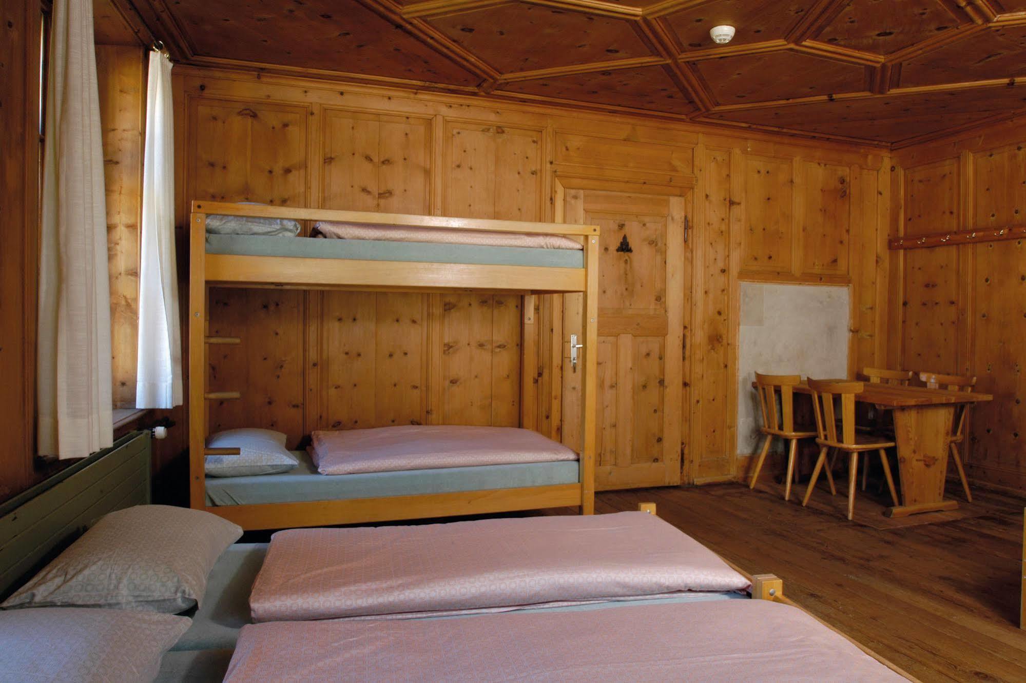 Santa Maria Val Muestair Sta-Maria Youth Hostel מראה חיצוני תמונה